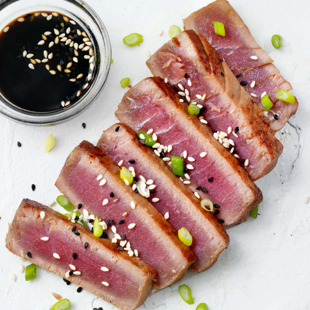 ⁨Tuna saku fillet (Tuna Sashimi )